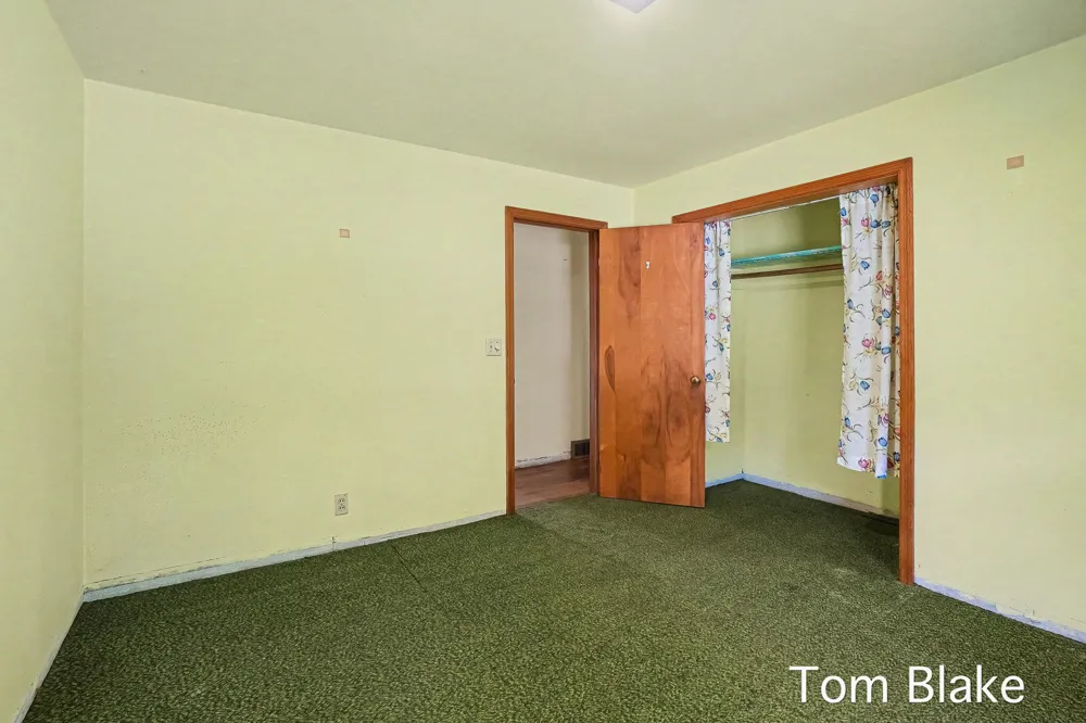 1074 Hendrick Road Norton Shores, MI 49441