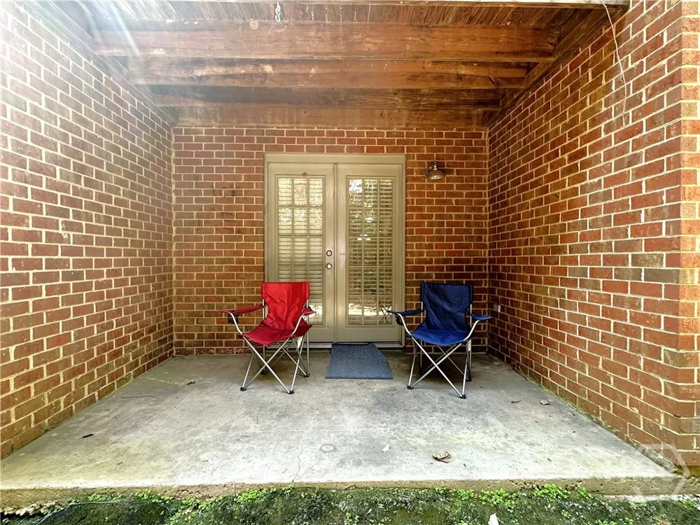 1055 Baxter Street Athens, GA 30606