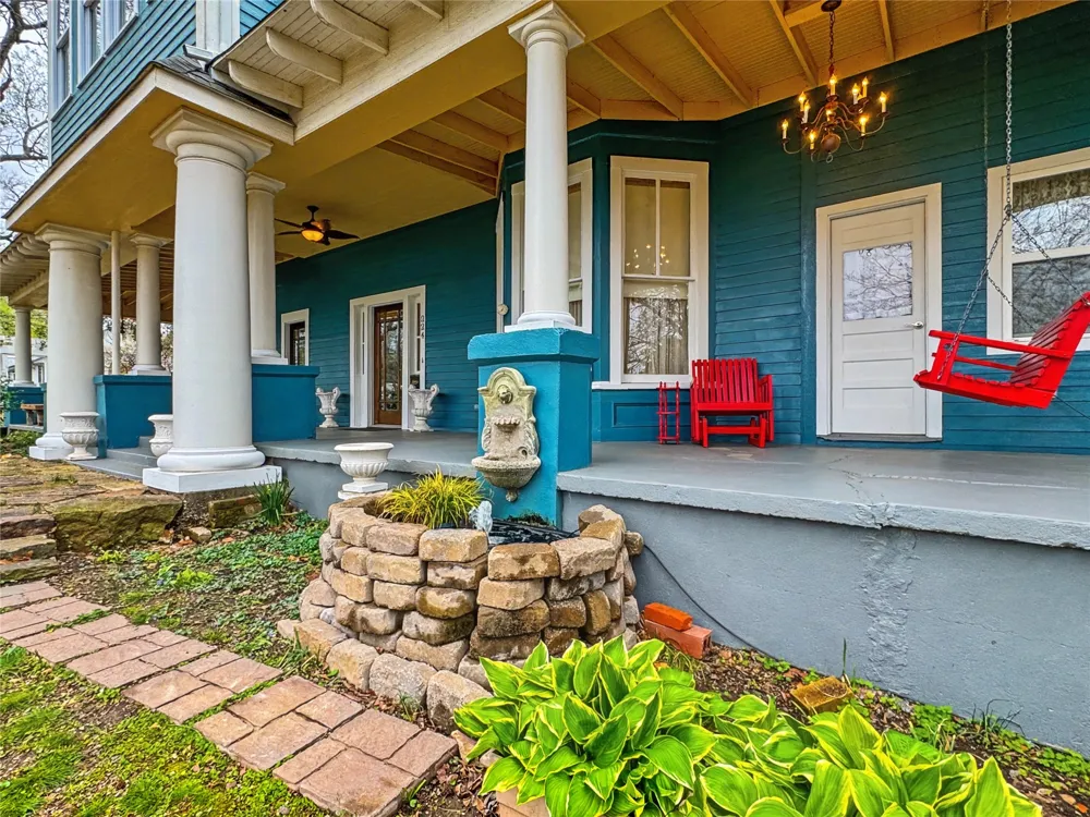224 W Chickasaw Street Tahlequah, OK 74464