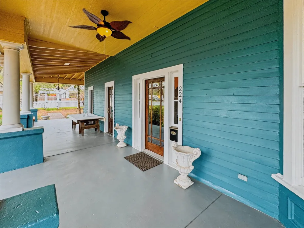 224 W Chickasaw Street Tahlequah, OK 74464