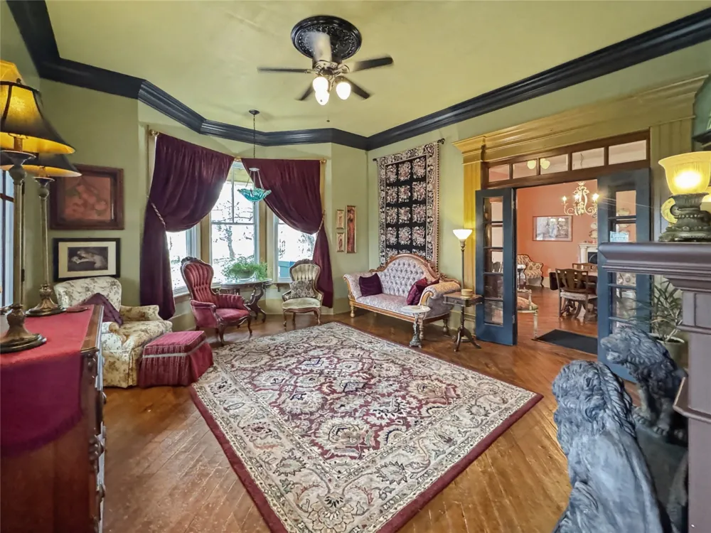 224 W Chickasaw Street Tahlequah, OK 74464