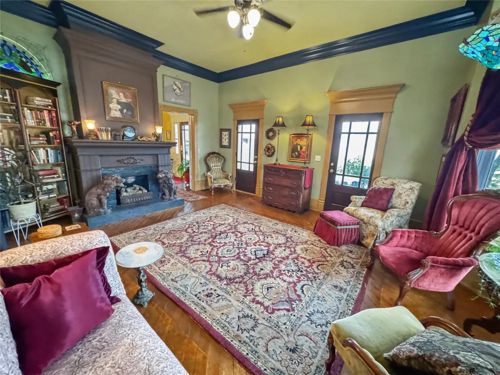 224 W Chickasaw Street Tahlequah, OK 74464