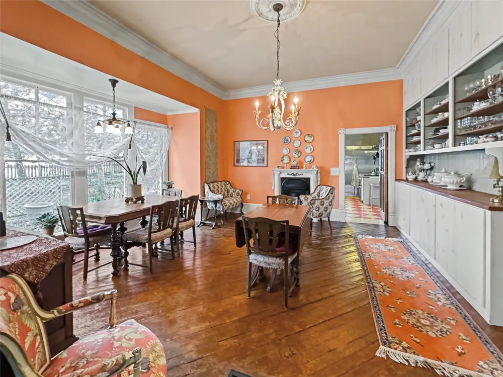 224 W Chickasaw Street Tahlequah, OK 74464