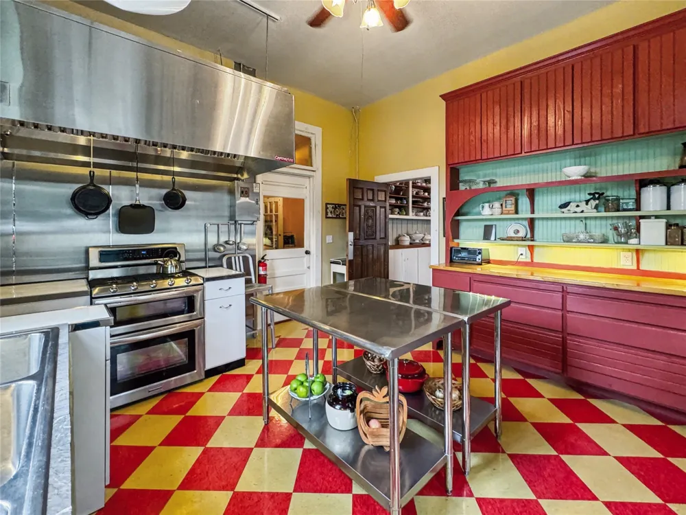 224 W Chickasaw Street Tahlequah, OK 74464