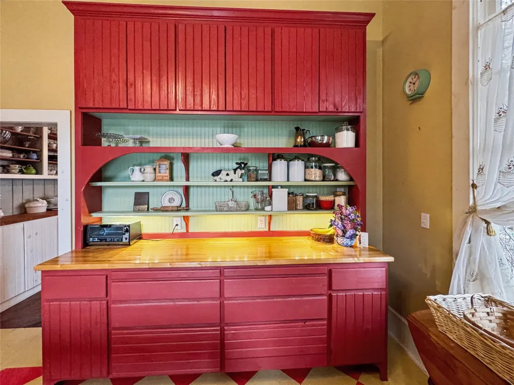 224 W Chickasaw Street Tahlequah, OK 74464