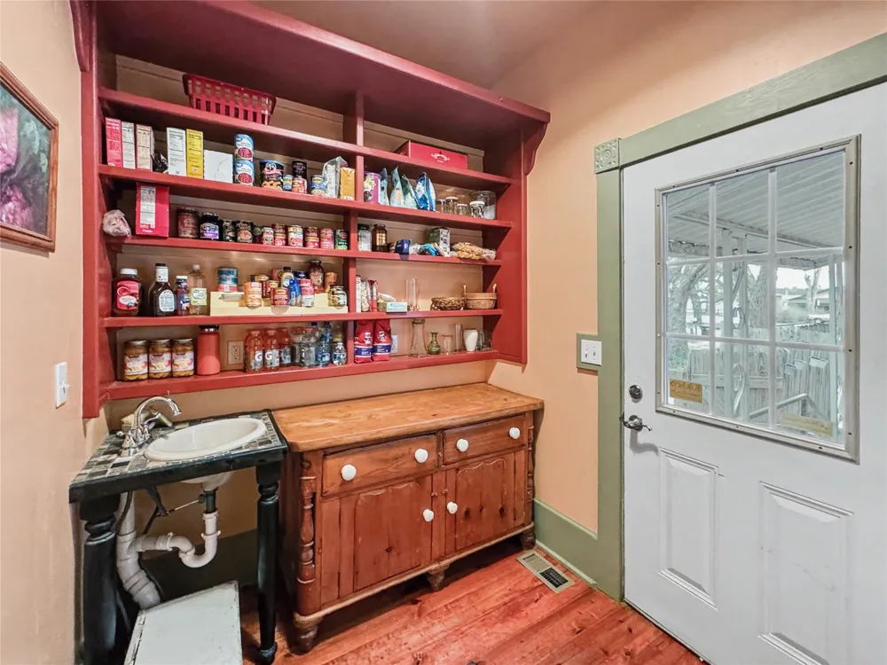 224 W Chickasaw Street Tahlequah, OK 74464