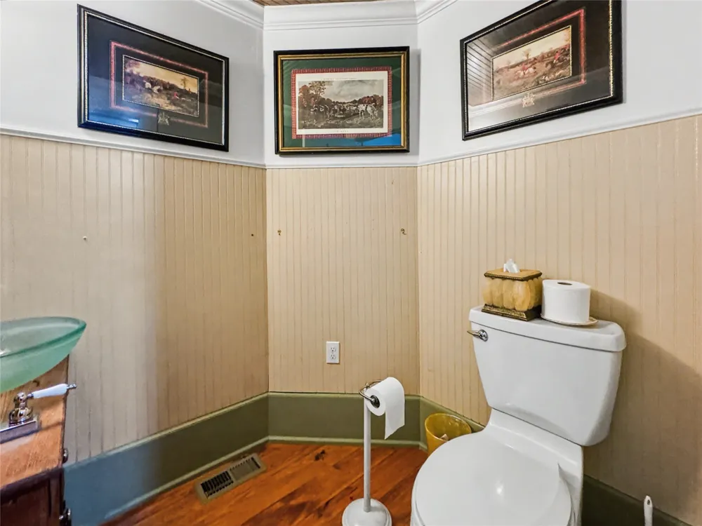 224 W Chickasaw Street Tahlequah, OK 74464