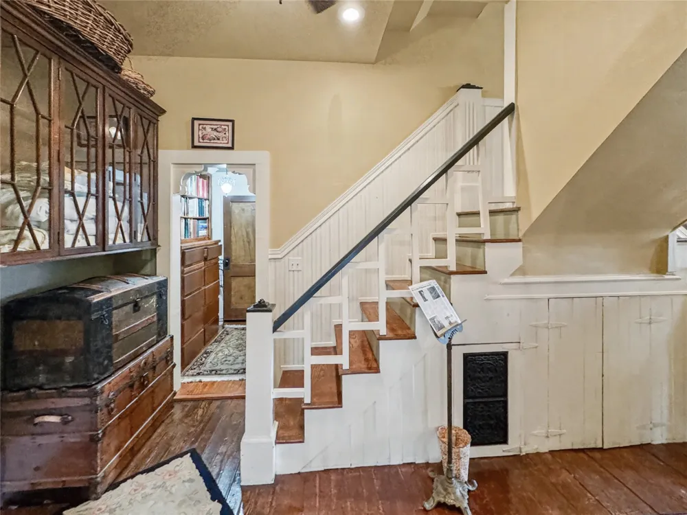 224 W Chickasaw Street Tahlequah, OK 74464