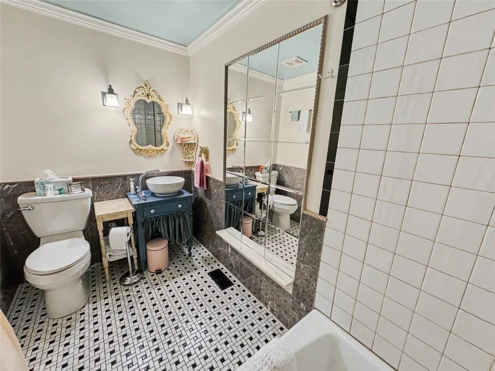 224 W Chickasaw Street Tahlequah, OK 74464