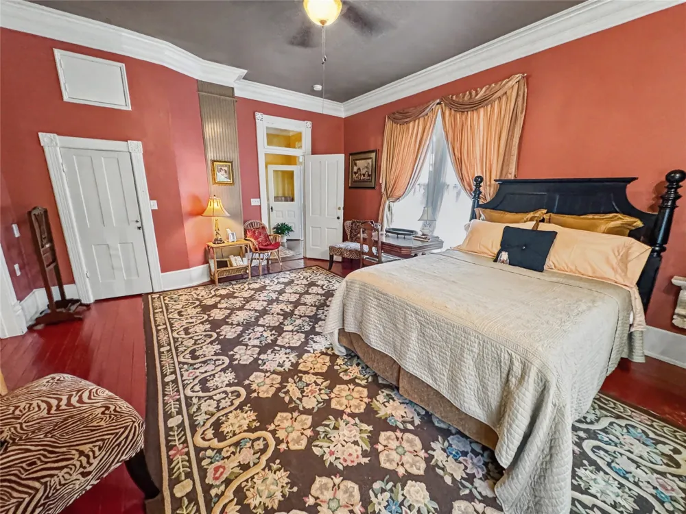 224 W Chickasaw Street Tahlequah, OK 74464