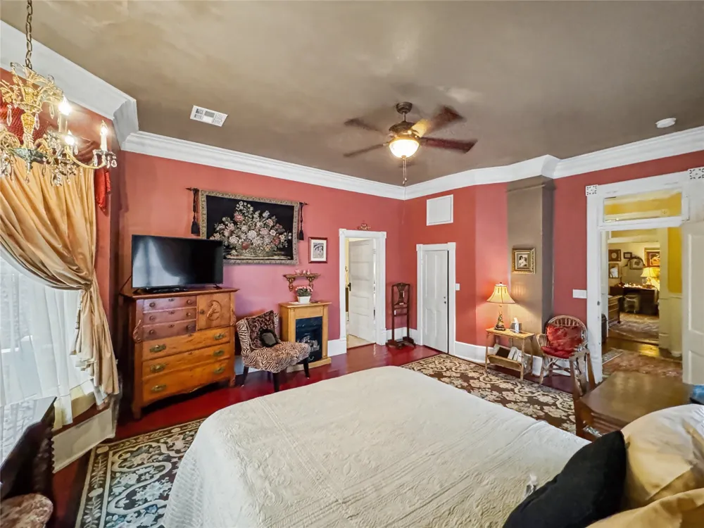 224 W Chickasaw Street Tahlequah, OK 74464