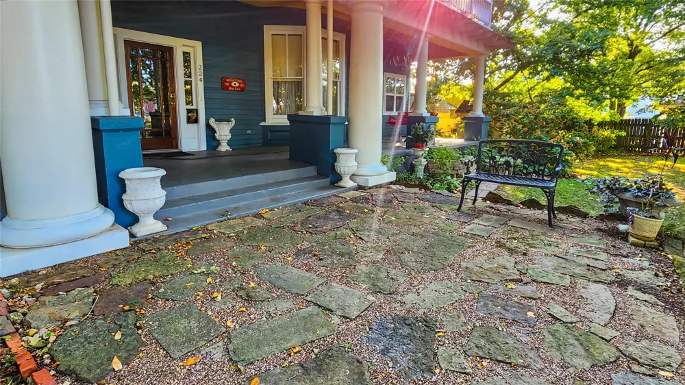 224 W Chickasaw Street Tahlequah, OK 74464