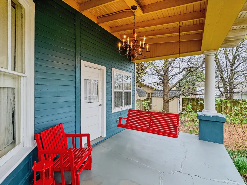 224 W Chickasaw Street Tahlequah, OK 74464