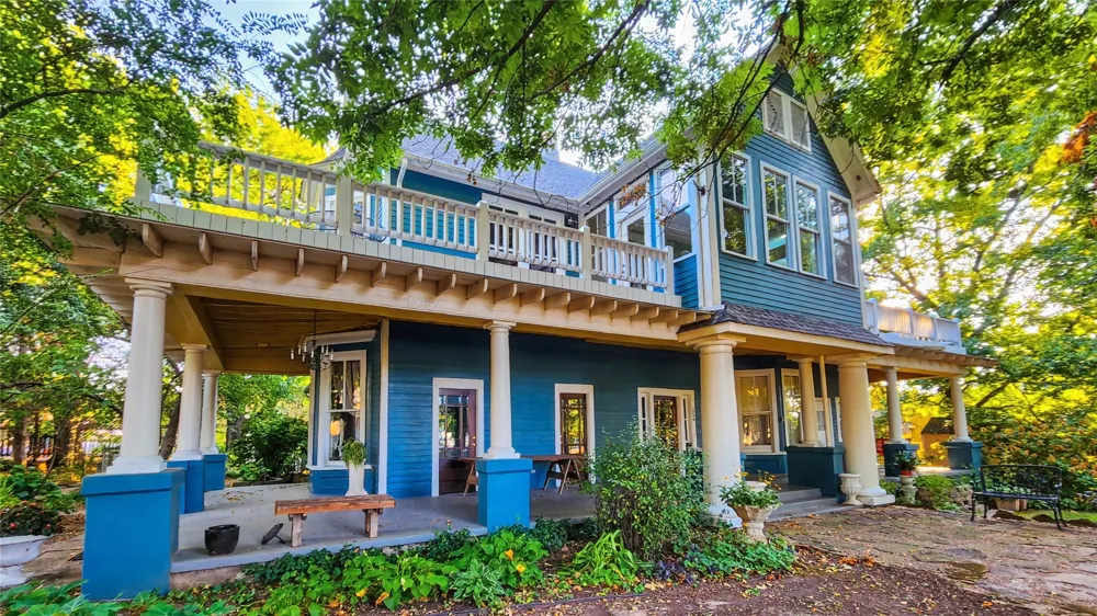 224 W Chickasaw Street Tahlequah, OK 74464
