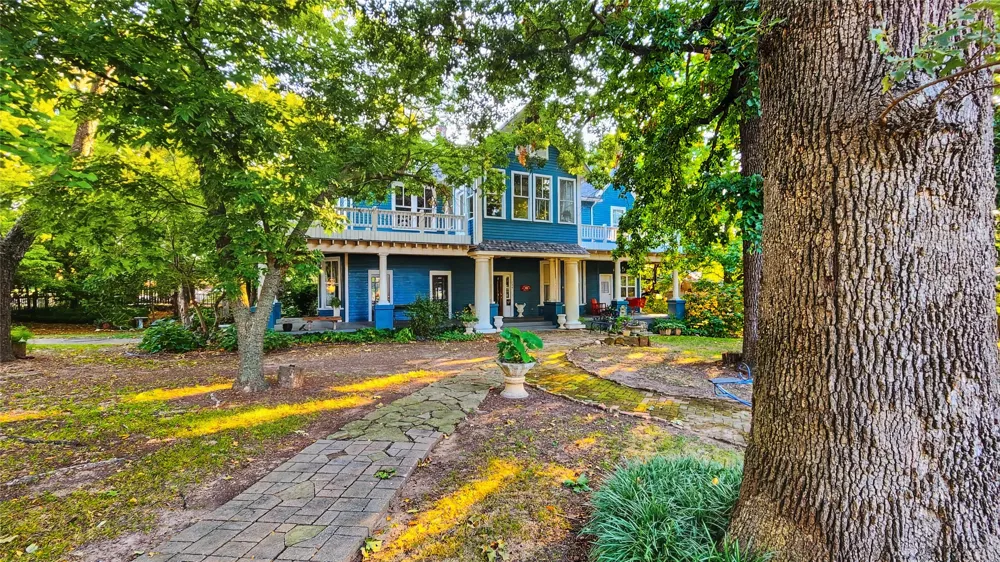 224 W Chickasaw Street Tahlequah, OK 74464