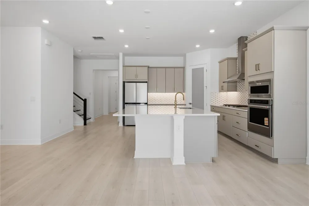 16114 VOLTERRA POINT Bella Collina, FL 34756