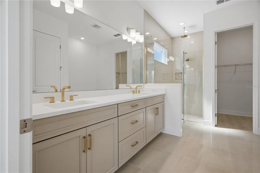 16114 VOLTERRA POINT Bella Collina, FL 34756