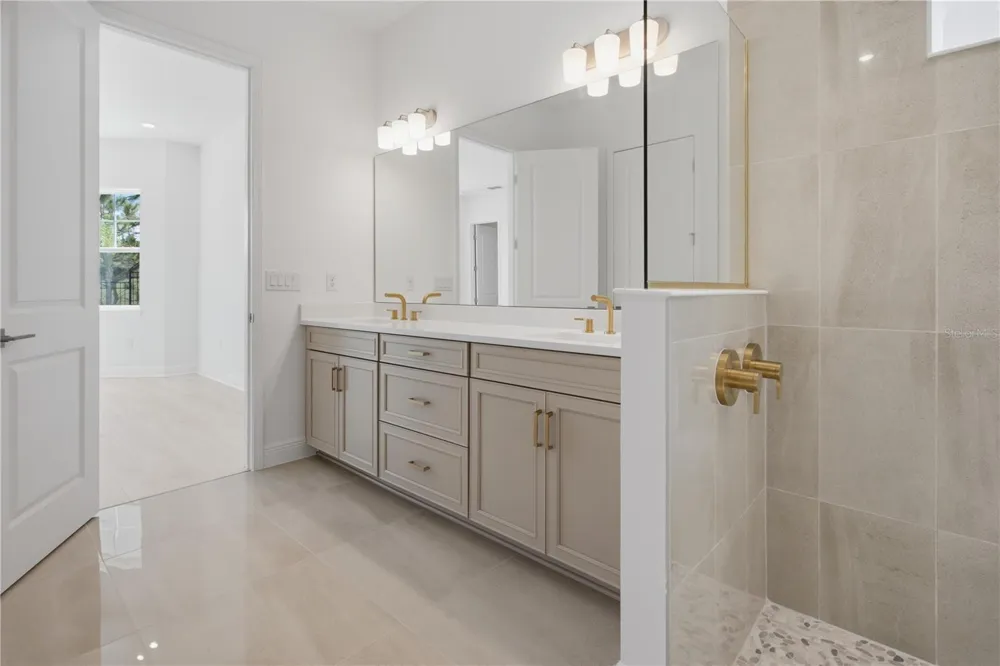16114 VOLTERRA POINT Bella Collina, FL 34756