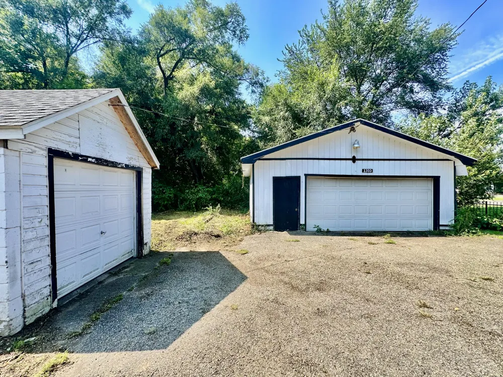 1705 Westnedge Avenue Kalamazoo City, MI 49007