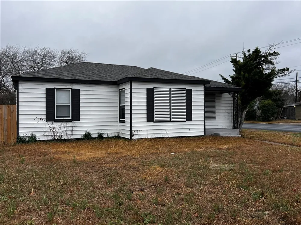 3301 Austin Street Corpus Christi, TX 78411