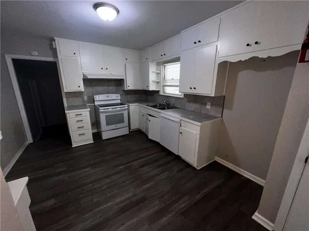 3301 Austin Street Corpus Christi, TX 78411