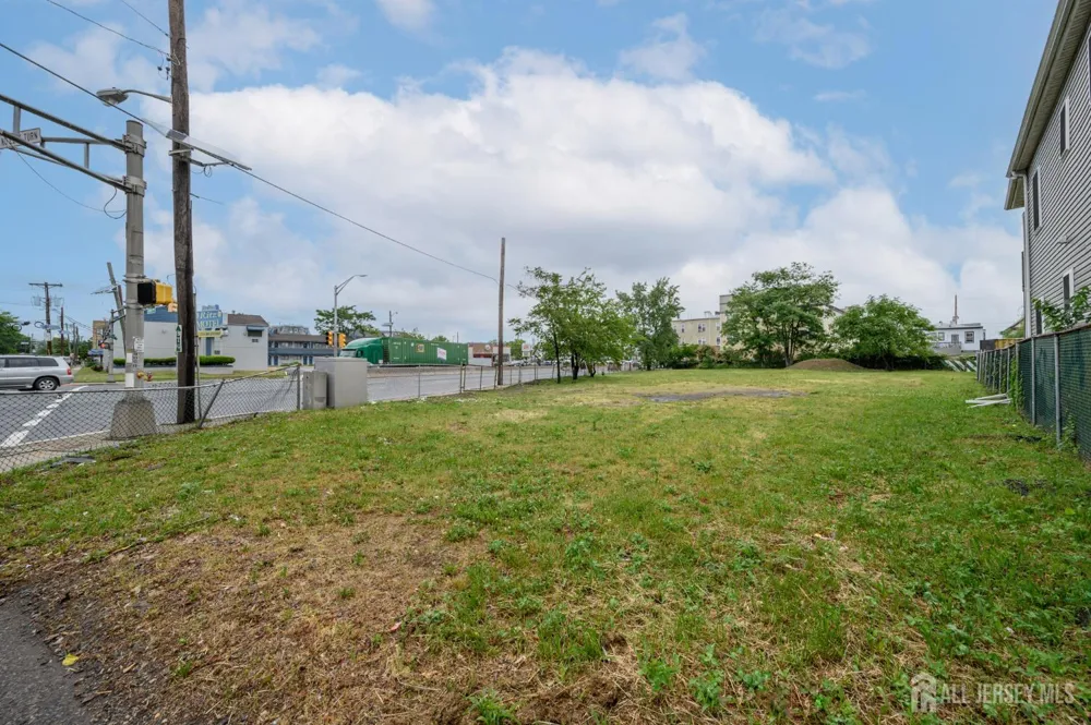 534 Grier Avenue Elizabeth, NJ 07202