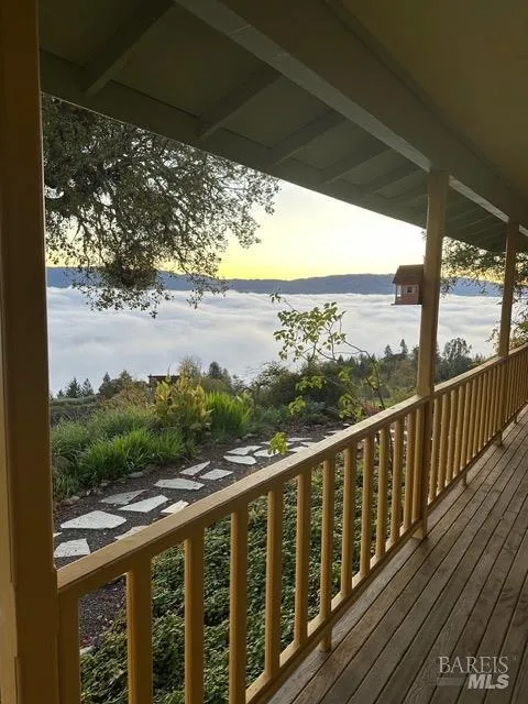 1455 Oak Knoll Road Ukiah, CA 95482