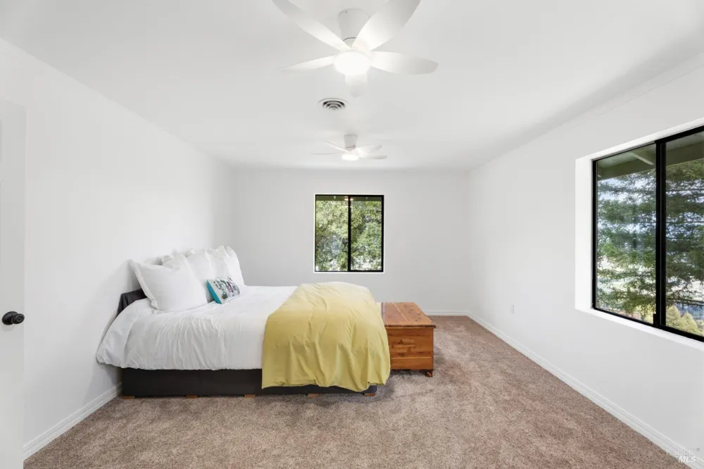 1455 Oak Knoll Road Ukiah, CA 95482