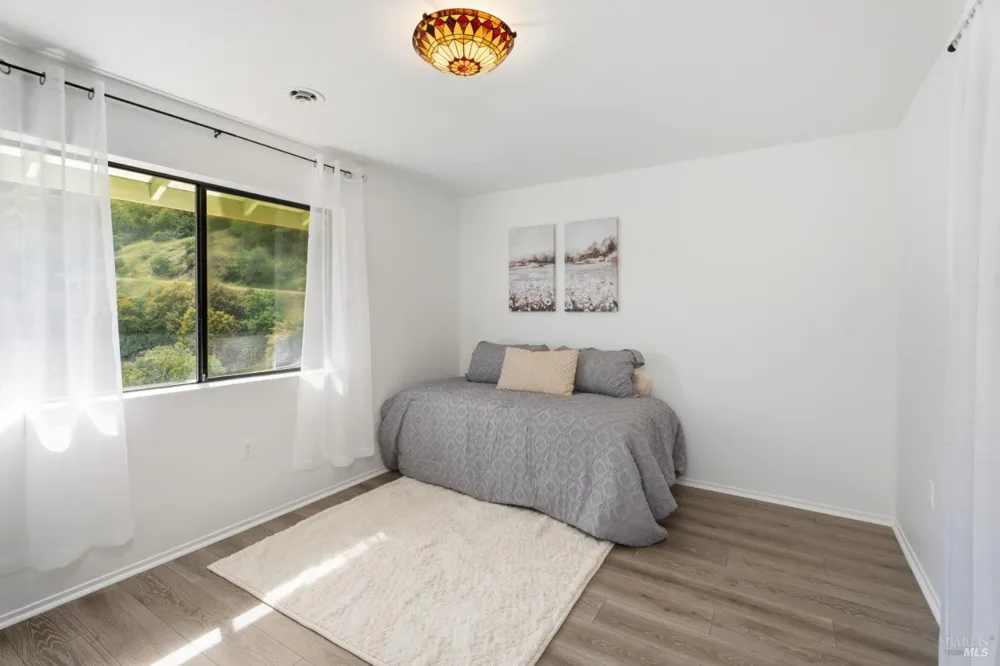 1455 Oak Knoll Road Ukiah, CA 95482