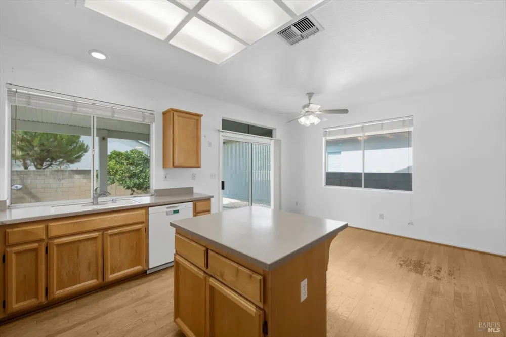 313 Pippin Court Vacaville, CA 95687