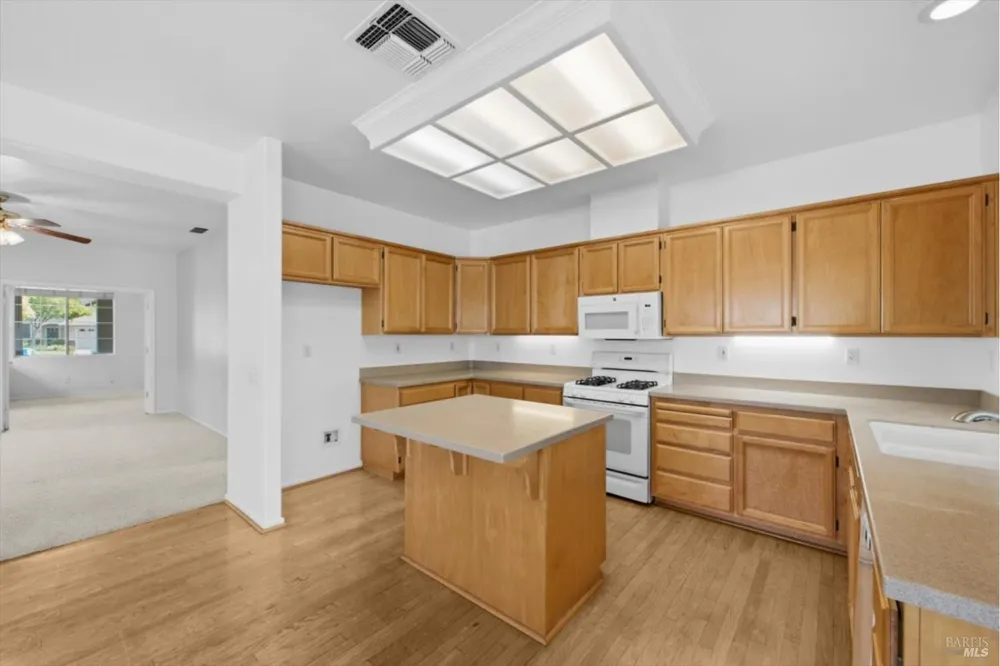 313 Pippin Court Vacaville, CA 95687