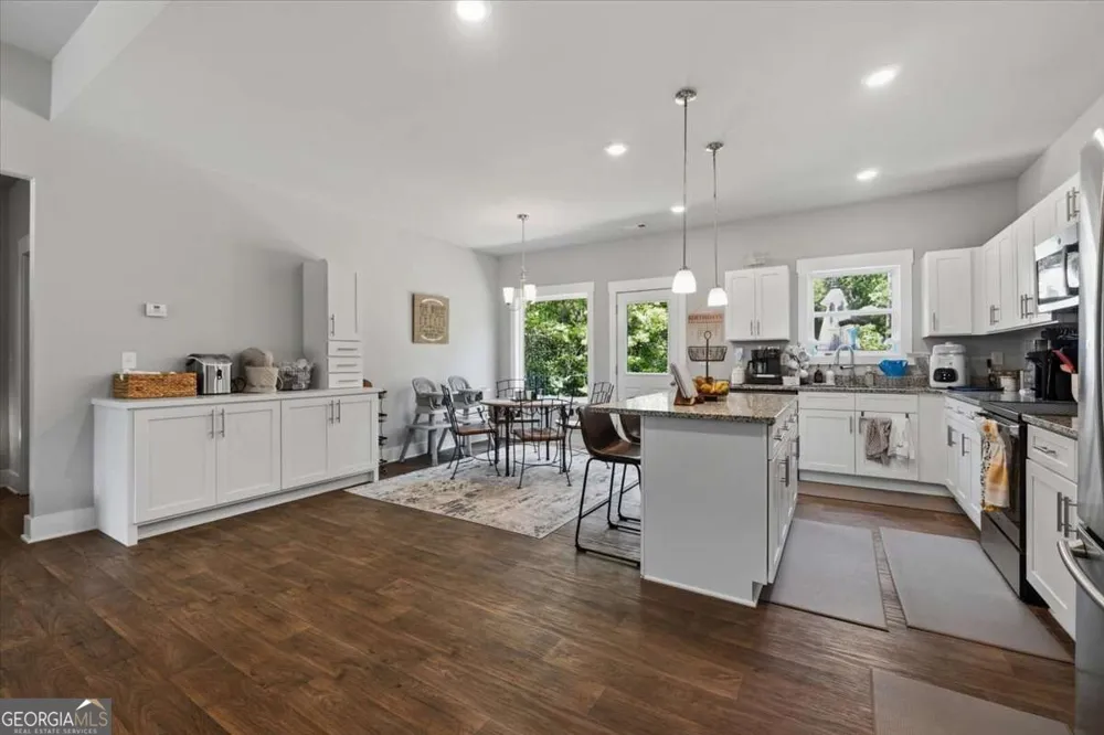 76 Wisteria LN Mansfield, GA 30055