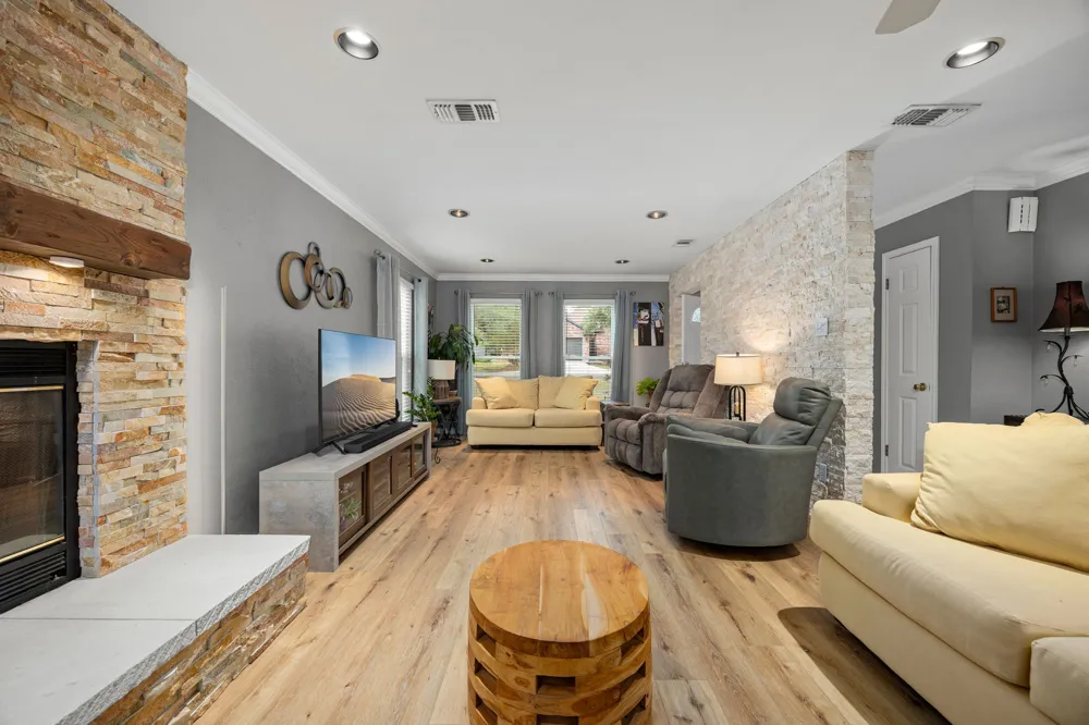 20 Westwood Drive Wimberley, TX 78676