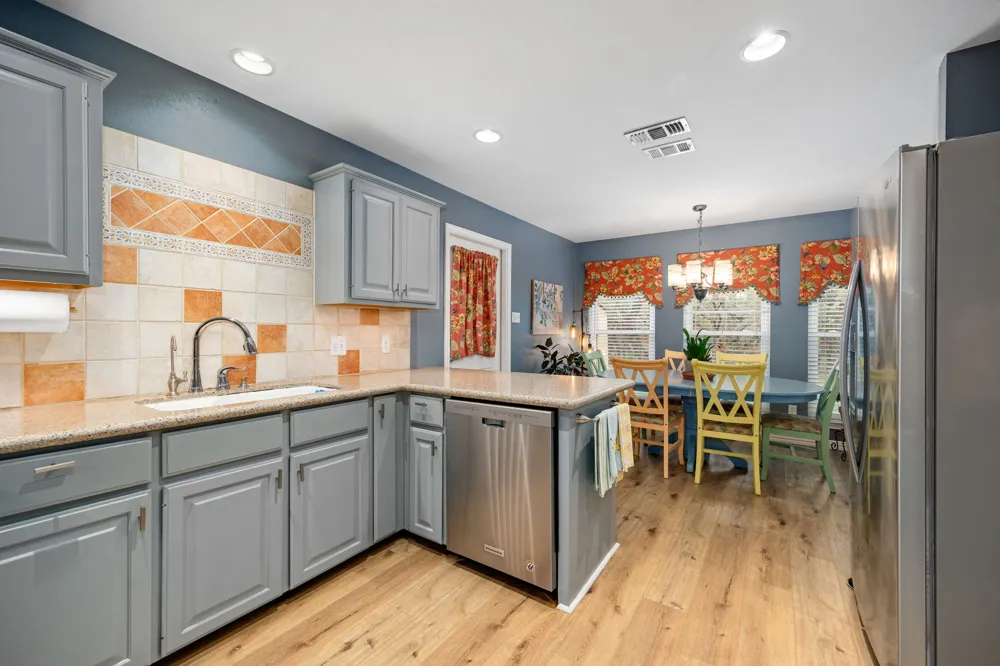 20 Westwood Drive Wimberley, TX 78676