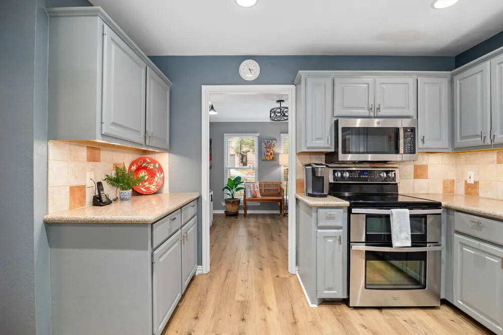 20 Westwood Drive Wimberley, TX 78676