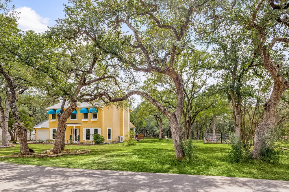 20 Westwood Drive Wimberley, TX 78676