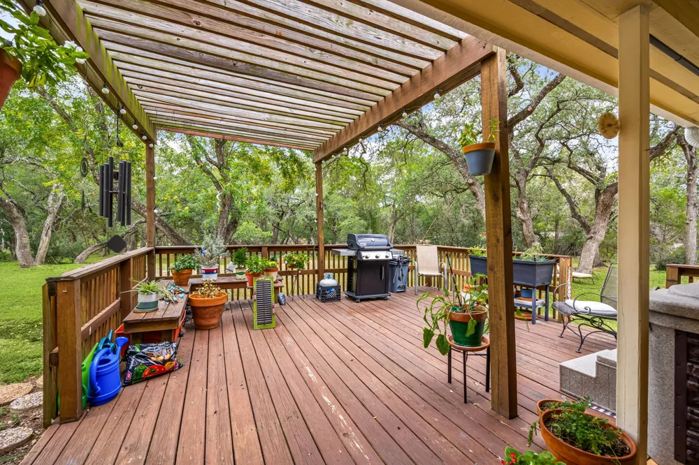 20 Westwood Drive Wimberley, TX 78676