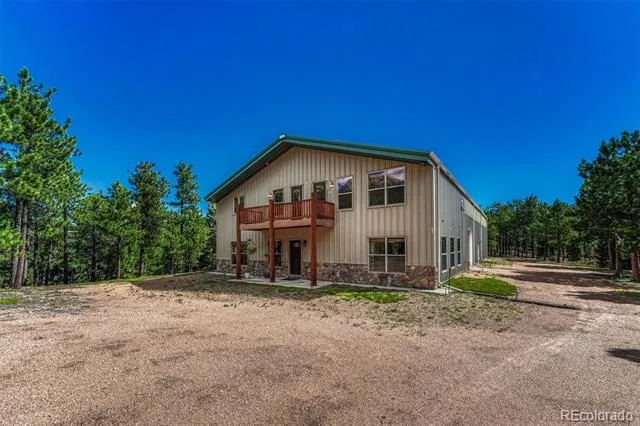 3620 Simon Point Colorado Springs, CO 80906