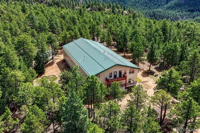 3620 Simon Point Colorado Springs, CO 80906