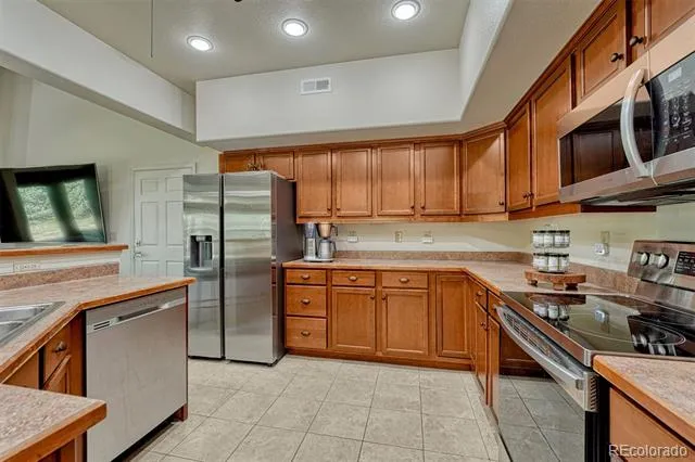 3620 Simon Point Colorado Springs, CO 80906