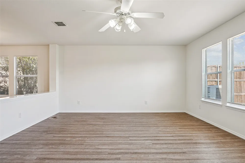 1307 Eagles Nest Trail Krum, TX 76249