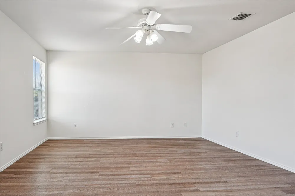 1307 Eagles Nest Trail Krum, TX 76249