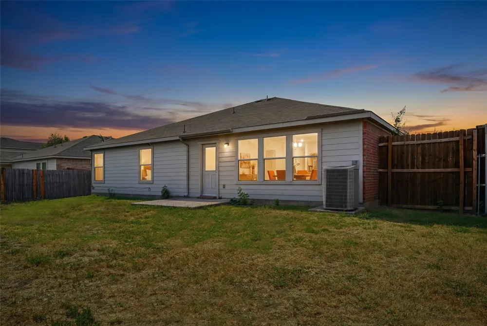 1307 Eagles Nest Trail Krum, TX 76249