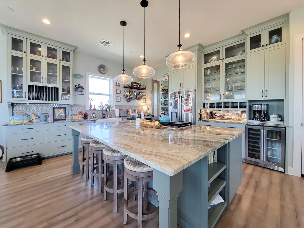 1001 Bamar Lane Galveston, TX 77554