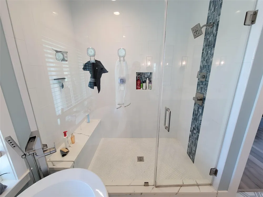 1001 Bamar Lane Galveston, TX 77554