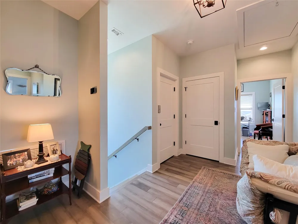 1001 Bamar Lane Galveston, TX 77554