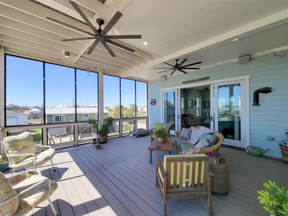 1001 Bamar Lane Galveston, TX 77554