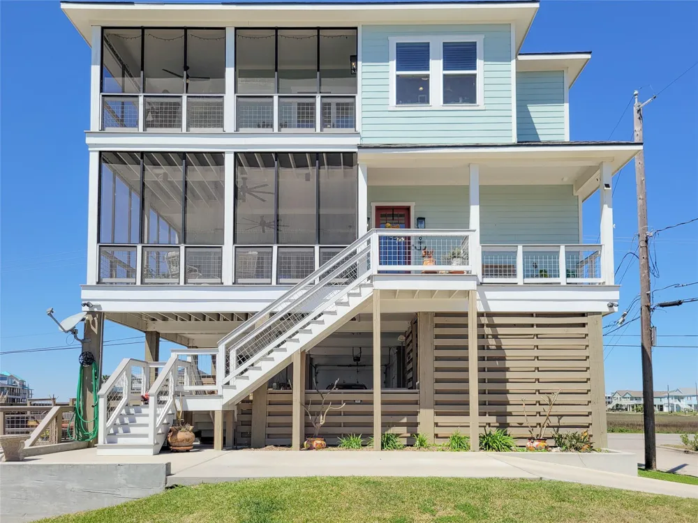 1001 Bamar Lane Galveston, TX 77554