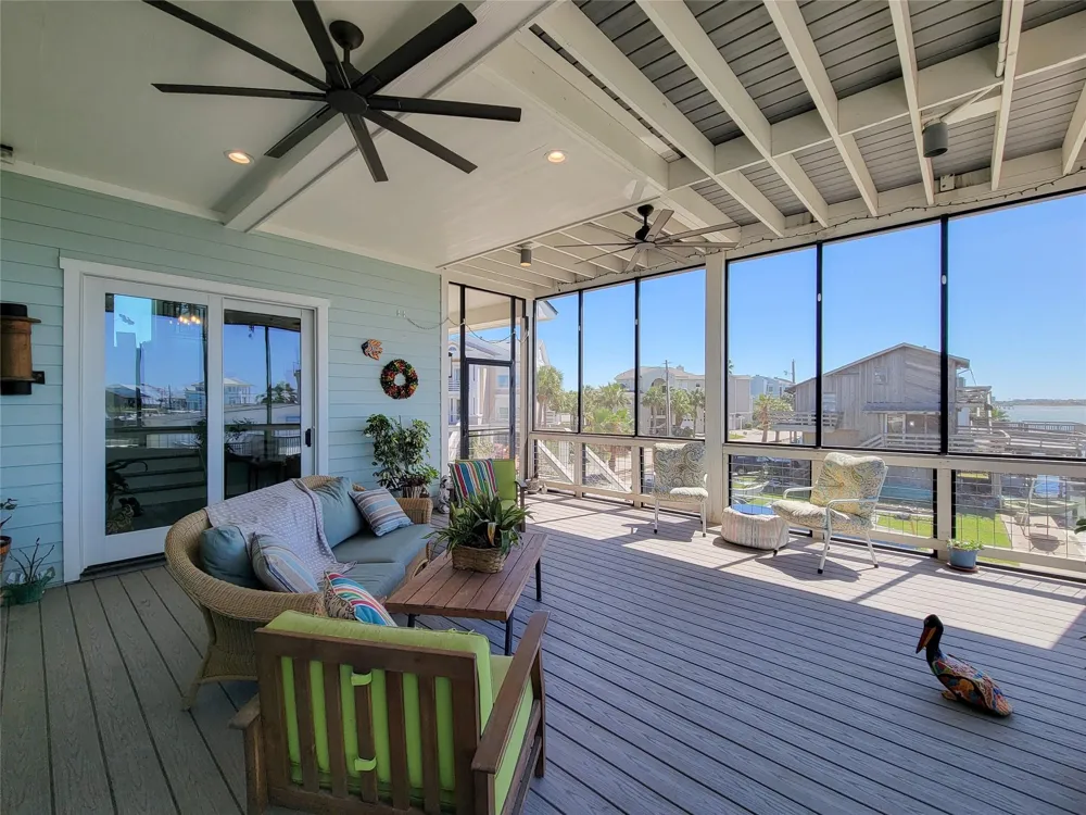 1001 Bamar Lane Galveston, TX 77554