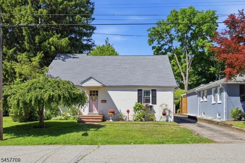 512 Monroe St Hackettstown Town, NJ 07840